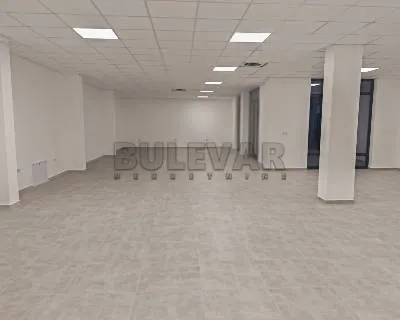 Više od tri spavaće sobe poslovni prostor, Centar, Kragujevac