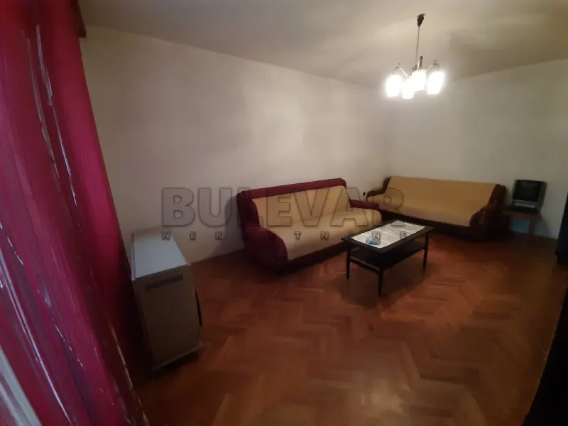 Dvosoban stan, Gradska bolnica, Niš