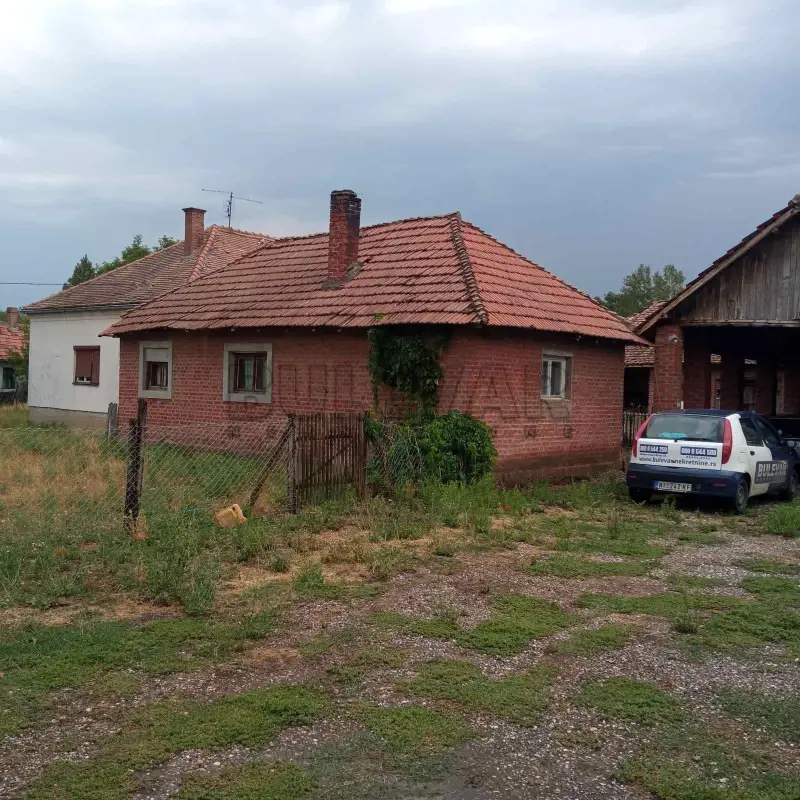 Više od tri spavaće sobe kuća, Jasenica, Rača