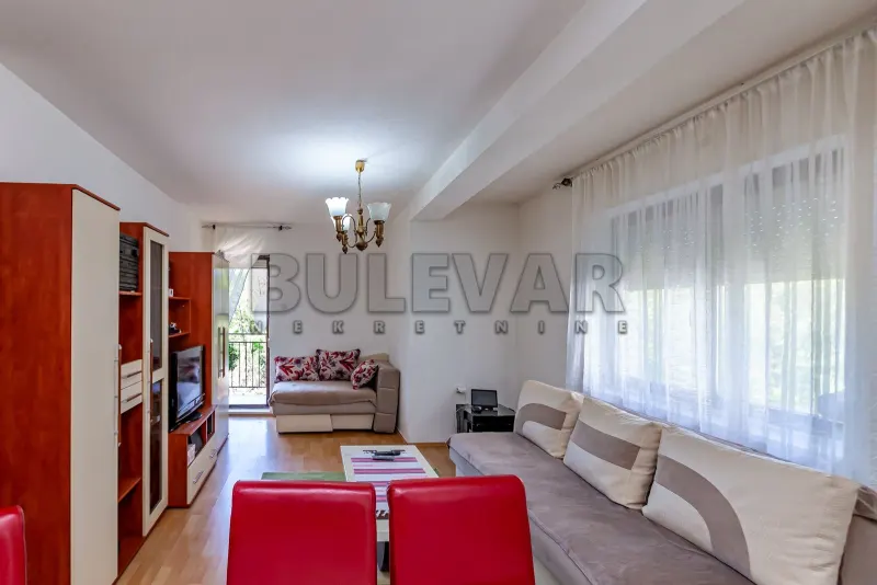 Dvosoban stan, Mokranjčeva, Niš