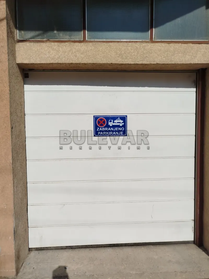 Garaža, Centar, Niš