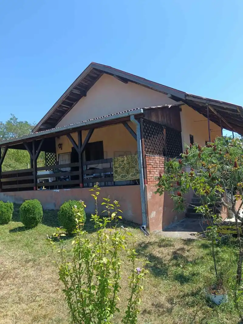 Dvoiposoban kuća, Duga Poljana, Gadžin Han