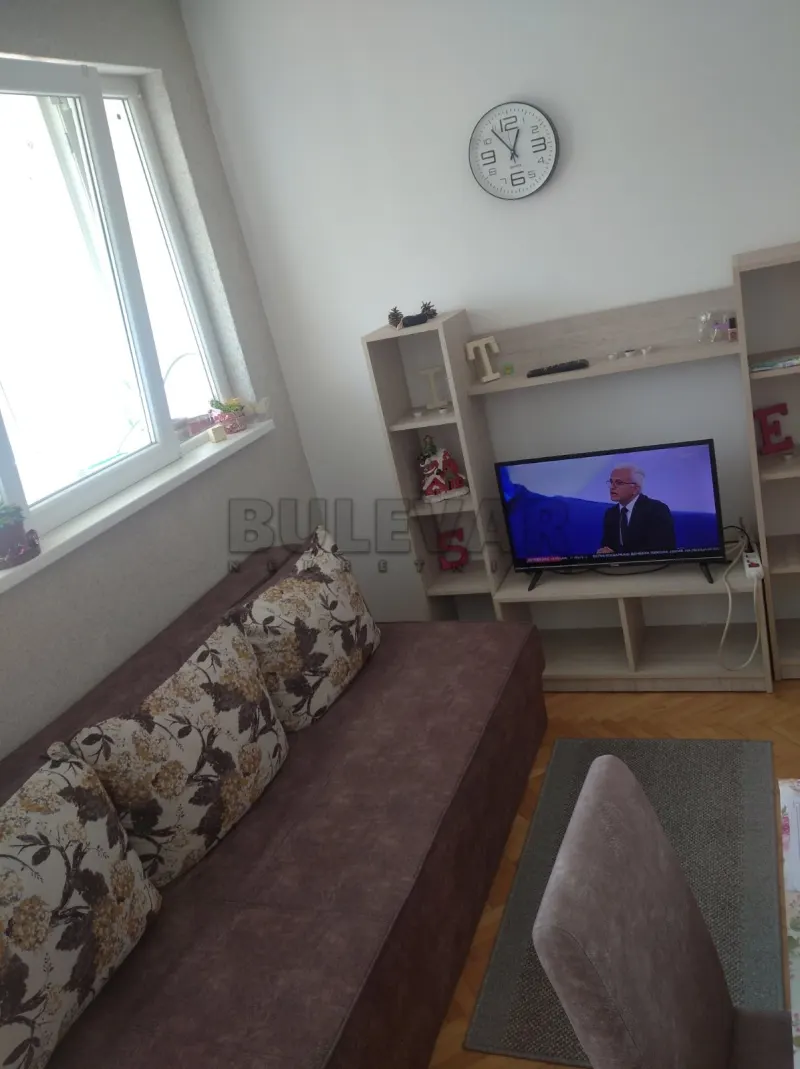 Jednoiposoban stan, Durlan, Niš, Knjazevačka