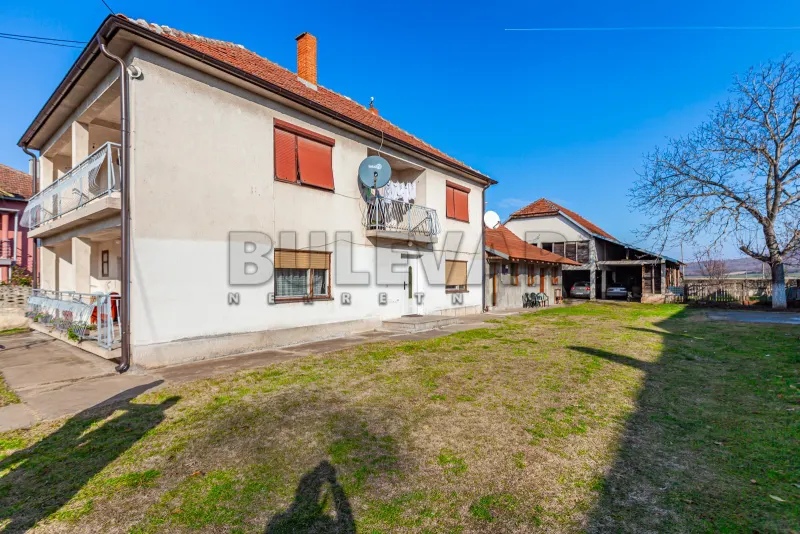 Više od tri spavaće sobe kuća, Donja Toponica, Niš