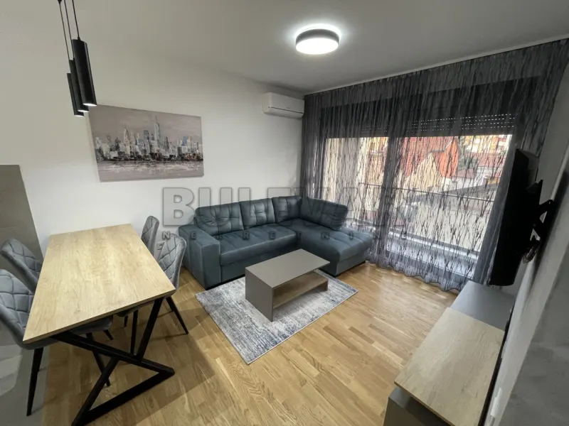 Dvoiposoban stan, Centar, Niš