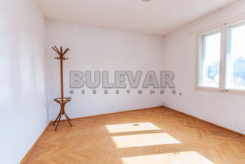 Troiposoban stan, Ćele kula, Niš
