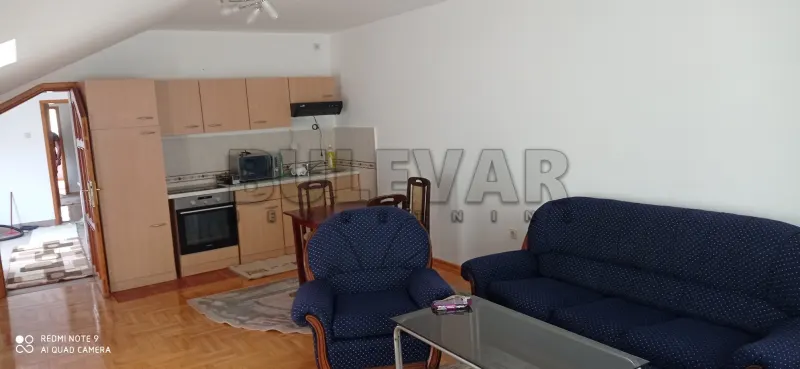 Trosoban stan, Centar, Niš