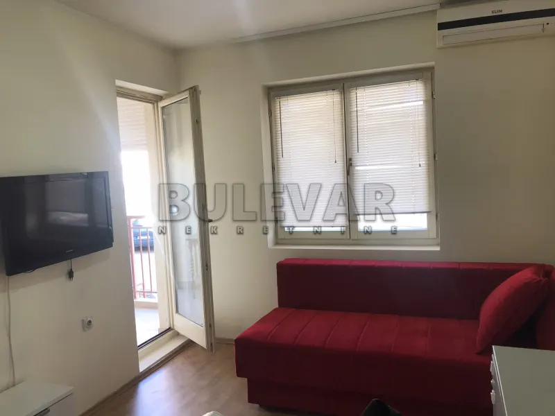 Jednoiposoban stan, Pantelej(Niš), Niš, Studenička